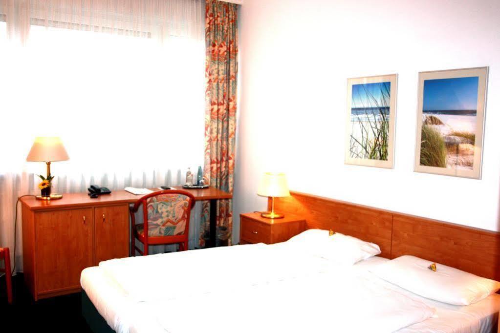 Hotel Am Markt Karlsruhe Luaran gambar